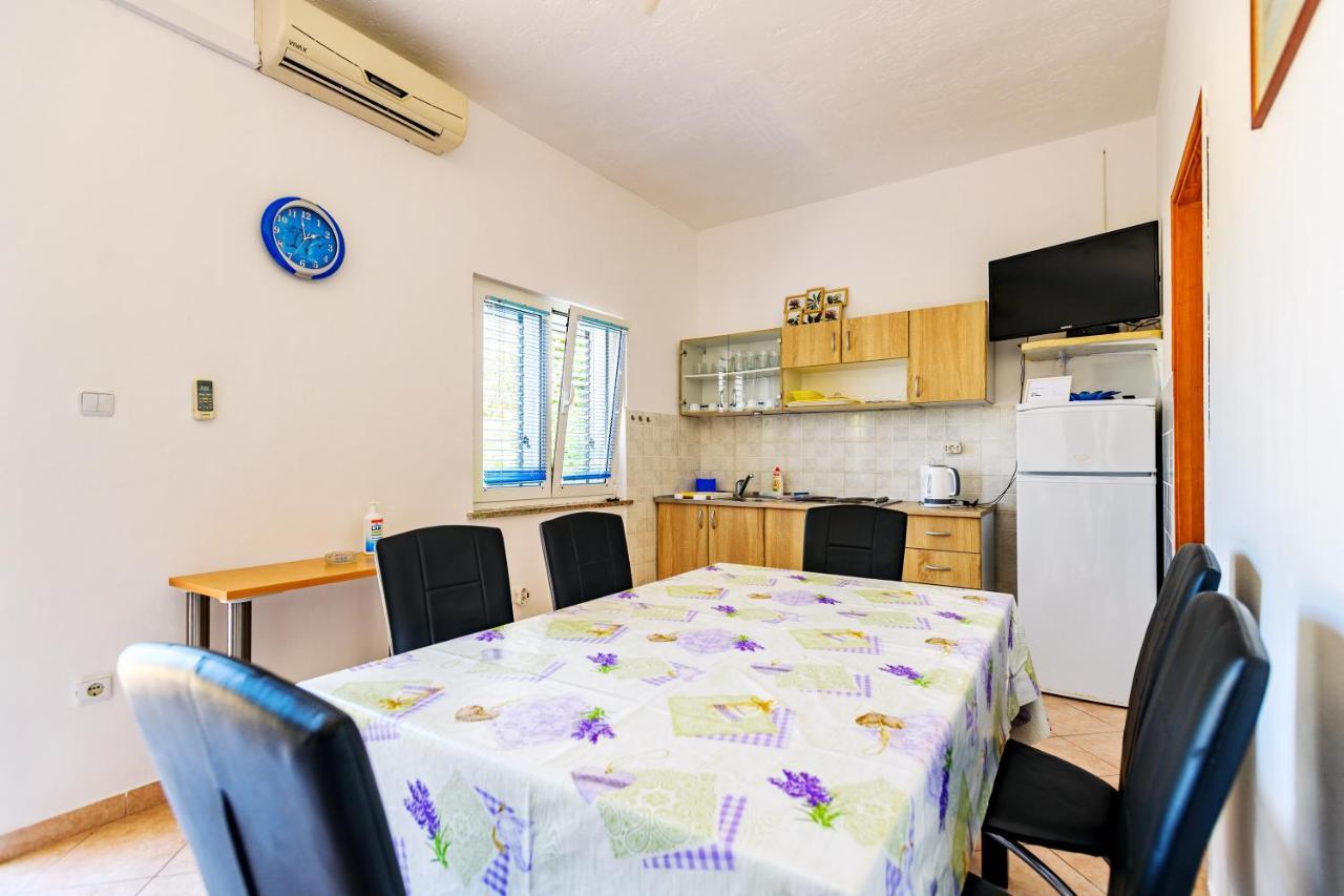 Apartmant Prosika Pag Town Exterior foto