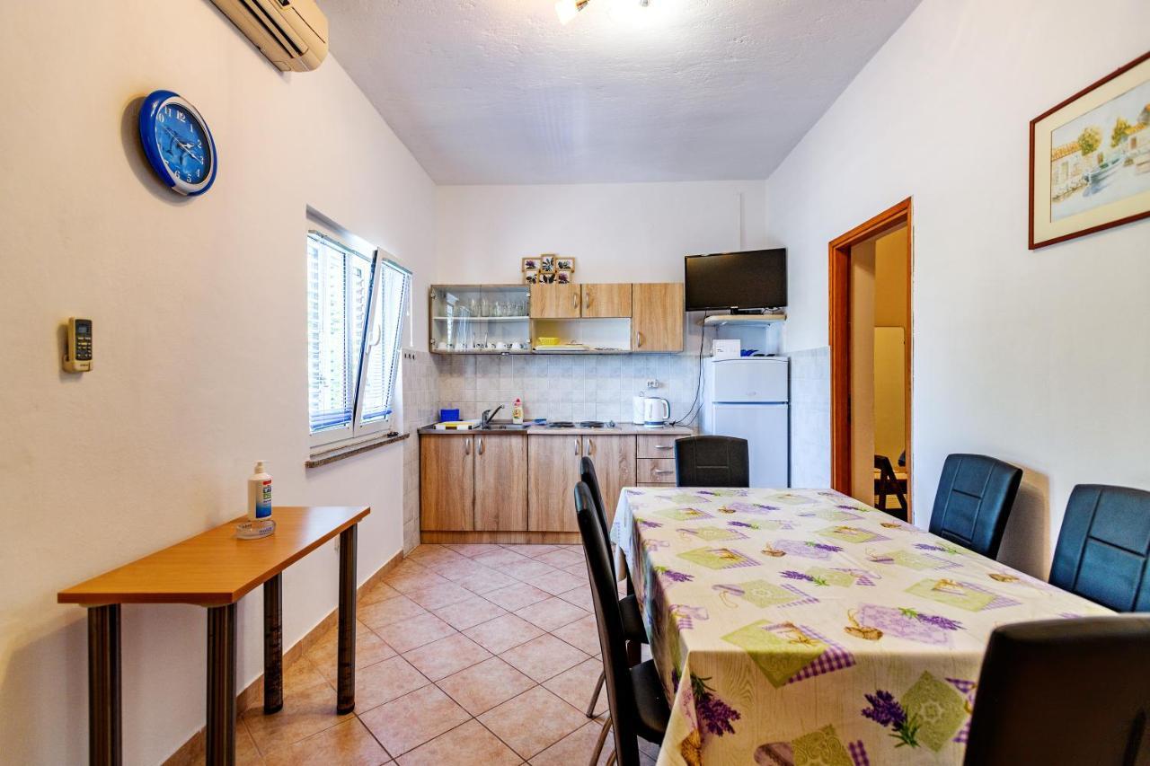 Apartmant Prosika Pag Town Exterior foto