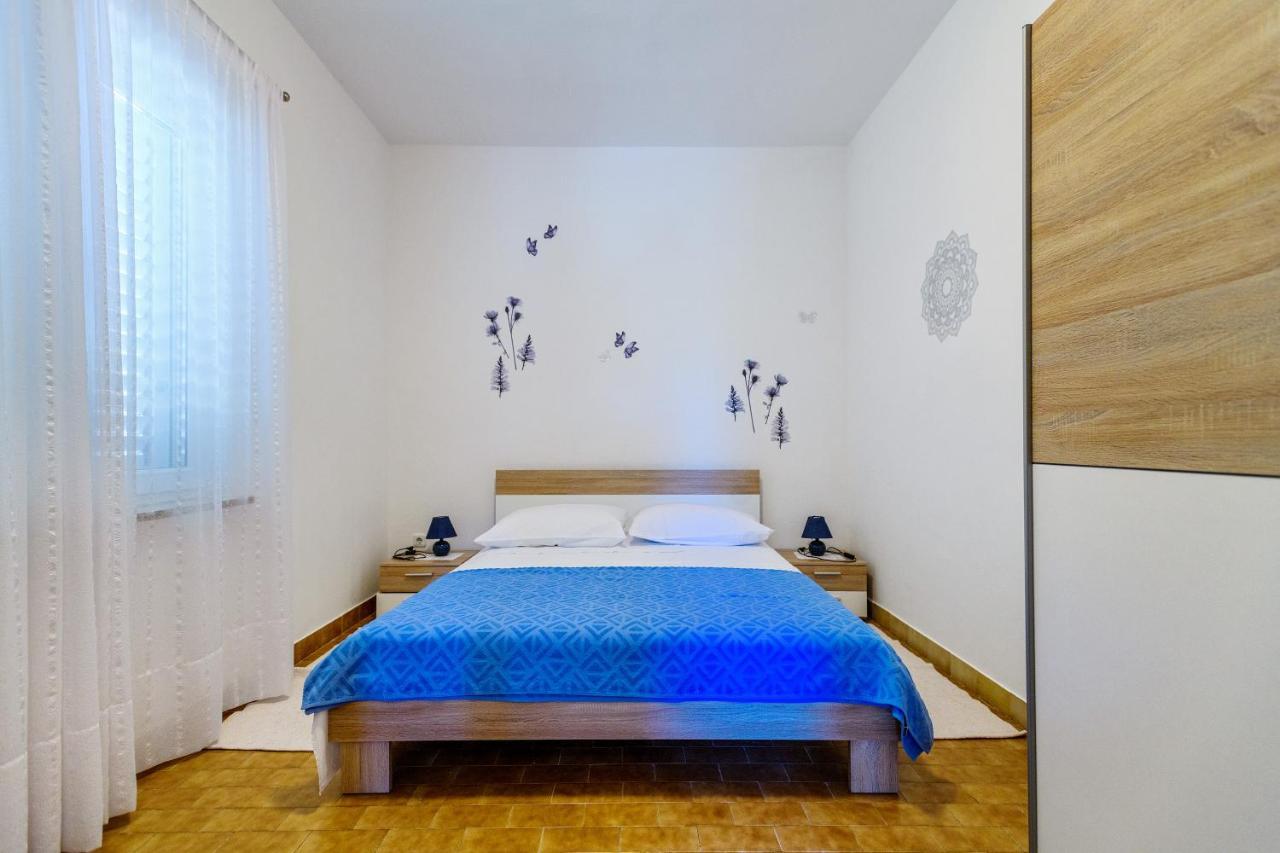 Apartmant Prosika Pag Town Exterior foto
