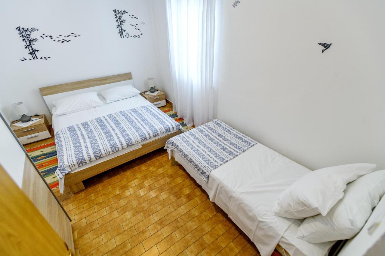 Apartmant Prosika Pag Town Exterior foto